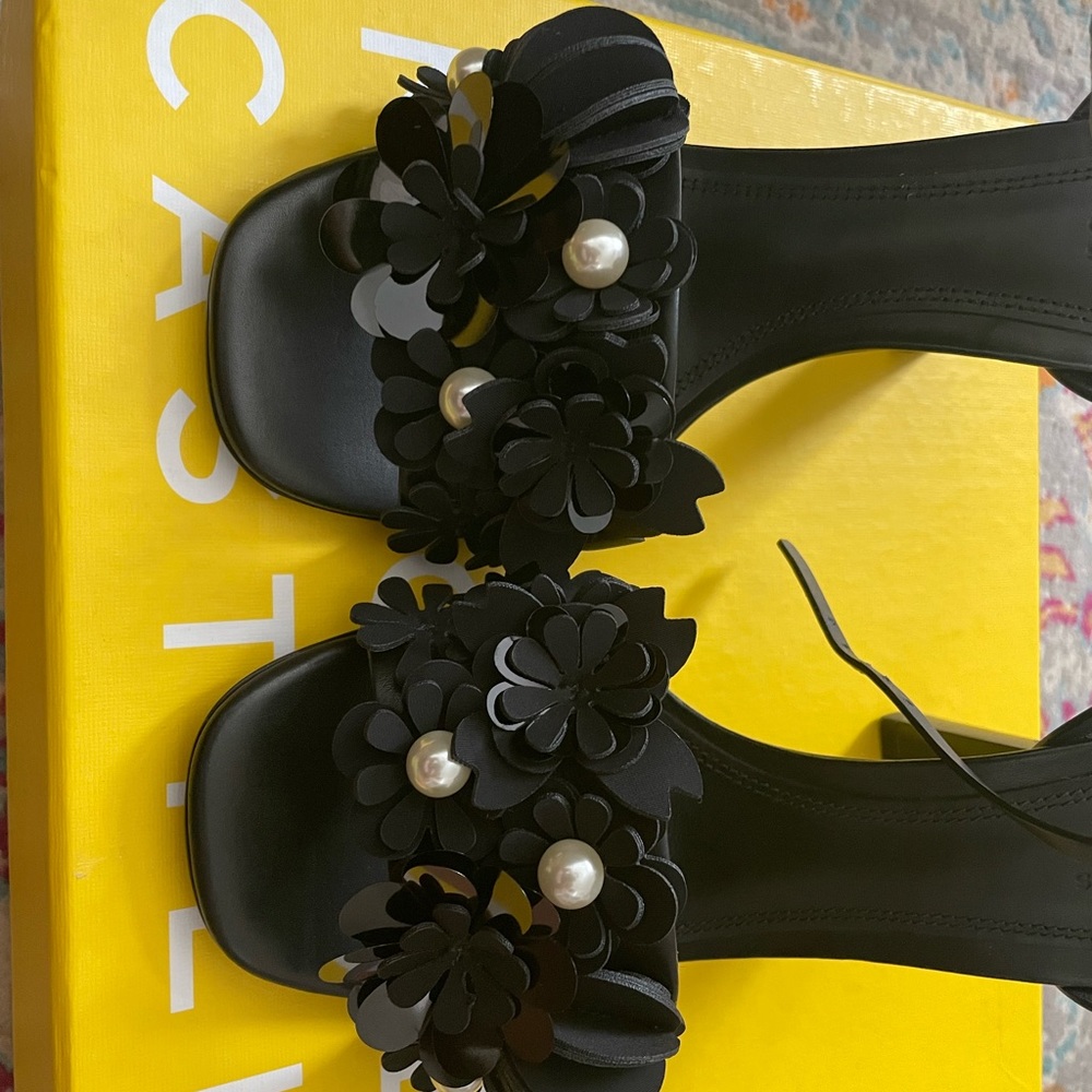 ✨NEW MERCEDES CASTILLO floral leather sandals ✨ - Picture 2 of 4